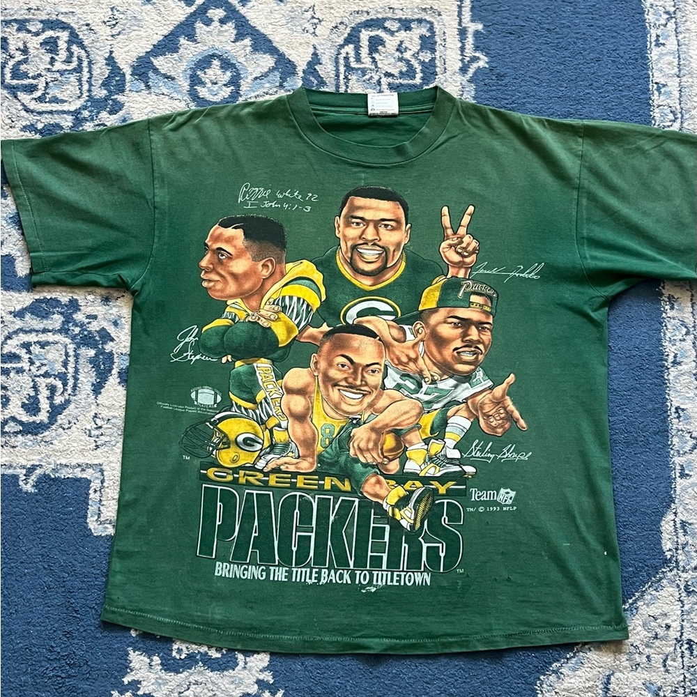 RARE vintage double-sided caricature NFL Green Bay Packers T-shirt.